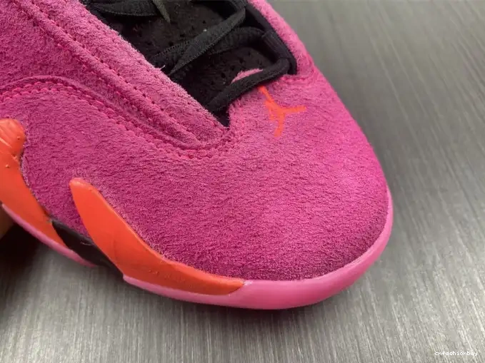 Shocking Retro Low (W) 14 Pink Jordan DH4121-600 0427